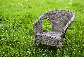 כסאות ישיבה פלסטיק לגינה